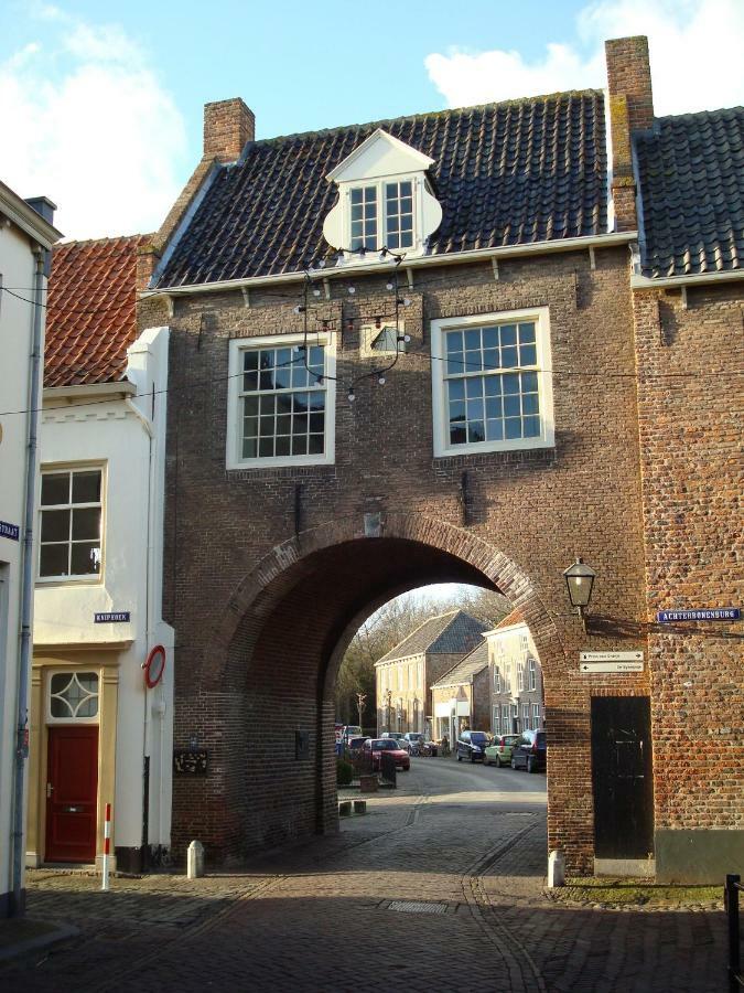 De Steltenberg in de Betuwe Zoelen Buitenkant foto